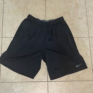 Mens Athletic Black Nike Dri Fit  Basketball Shorts Large